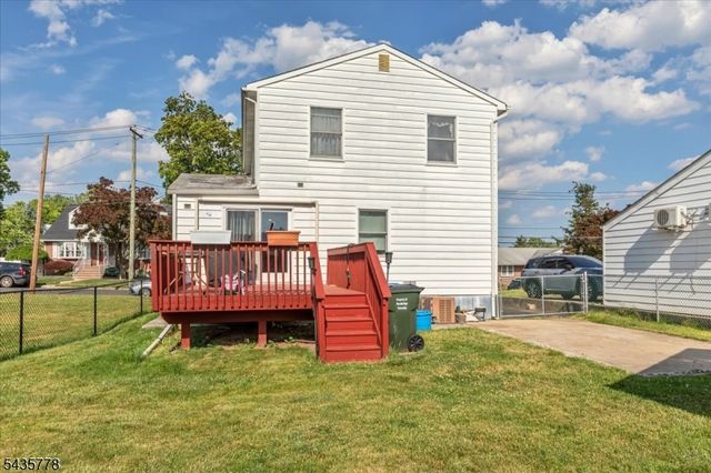 61 Beech St, Woodbridge Twp., NJ 08863