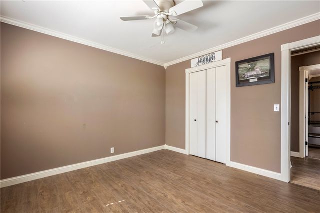 500 Lake Road, Springdale, AR 72764