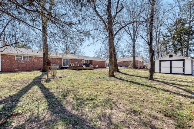 500 Lake Road, Springdale, AR 72764