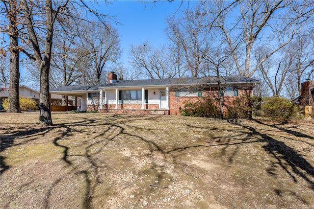 500 Lake Road, Springdale, AR 72764