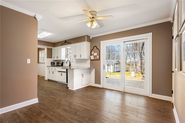 500 Lake Road, Springdale, AR 72764