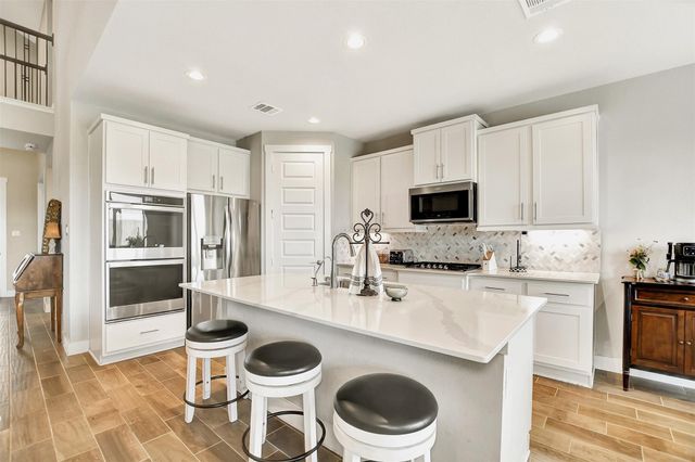 2628 Friendship Lane, Friendswood, TX 77546