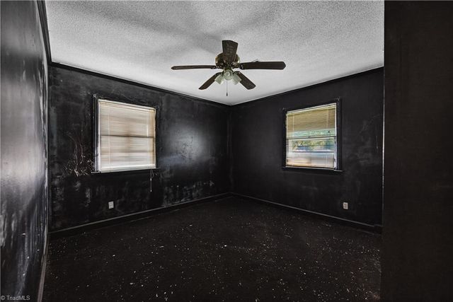 1213 Lolly Lane, Greensboro, NC 27405