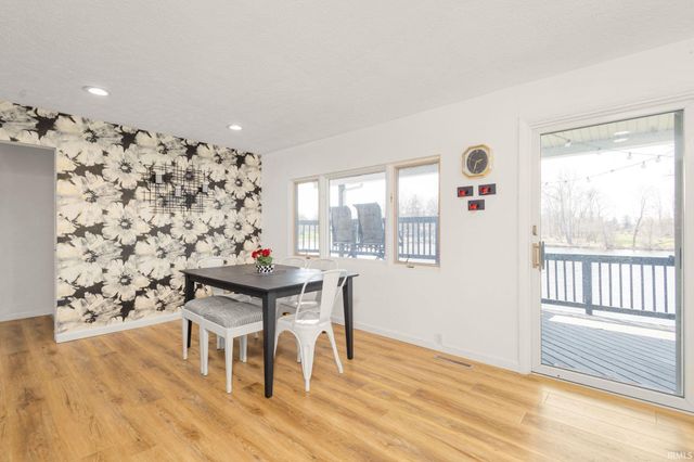 21792 County Road 10, Elkhart, IN 46514