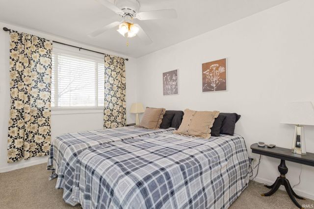 21792 County Road 10, Elkhart, IN 46514