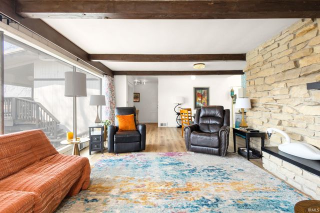 21792 County Road 10, Elkhart, IN 46514