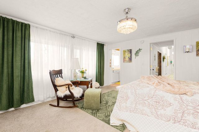 21792 County Road 10, Elkhart, IN 46514