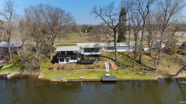 21792 County Road 10, Elkhart, IN 46514