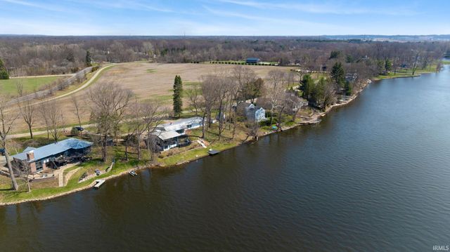 21792 County Road 10, Elkhart, IN 46514