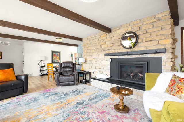 21792 County Road 10, Elkhart, IN 46514