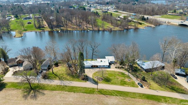 21792 County Road 10, Elkhart, IN 46514