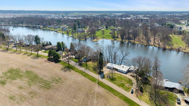 21792 County Road 10, Elkhart, IN 46514