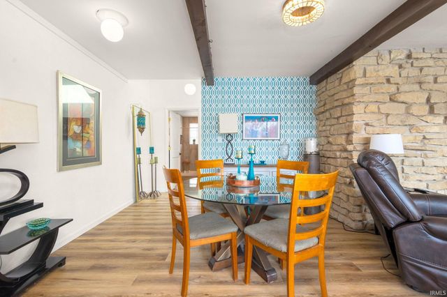 21792 County Road 10, Elkhart, IN 46514