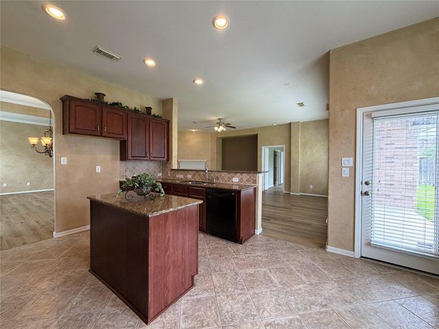 6722 Charlton Street, Sugar Land, TX 77479