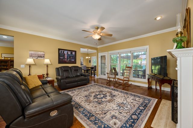 413 Founders Ct, Springfield, TN 37172