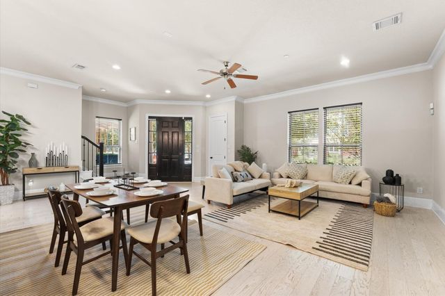 118 Stadium Drive, Sugar Land, TX 77498