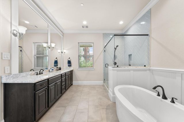 118 Stadium Drive, Sugar Land, TX 77498