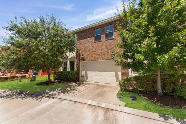 118 Stadium Drive, Sugar Land, TX 77498