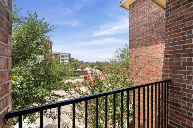 118 Stadium Drive, Sugar Land, TX 77498
