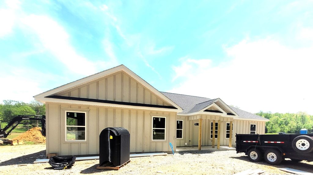 1588 Gilliam Hollow Rd, Dickson, TN 37055