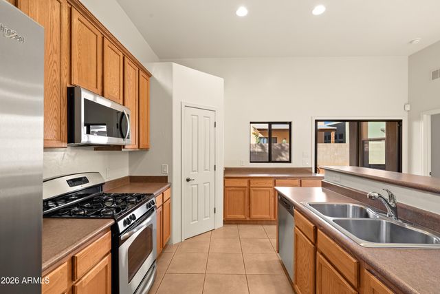 958 MARCHBANKS Drive, Sierra Vista, AZ 85635