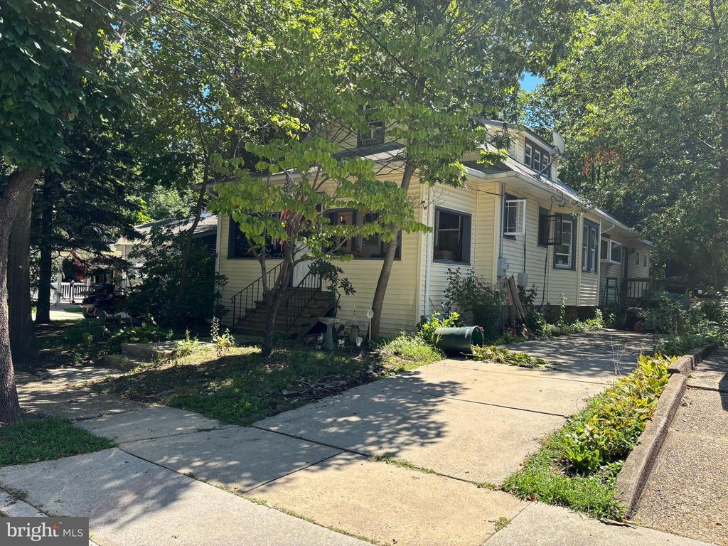 Image 1 of property listing at 58 E GREENWOOD AVE, Haddon Township, NJ 08107