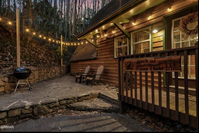 1330 N Baden Drive, Gatlinburg, TN 37738