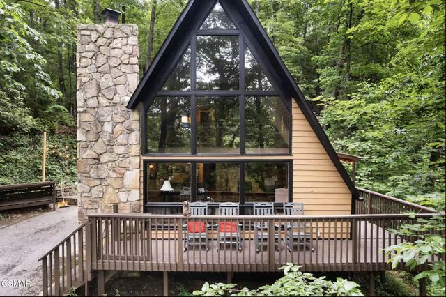 1330 N Baden Drive, Gatlinburg, TN 37738