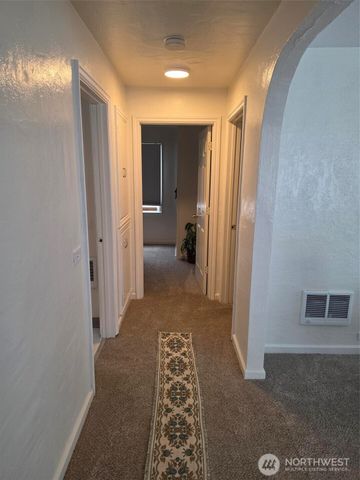 1720 Snyder Avenue, Bremerton, WA 98312