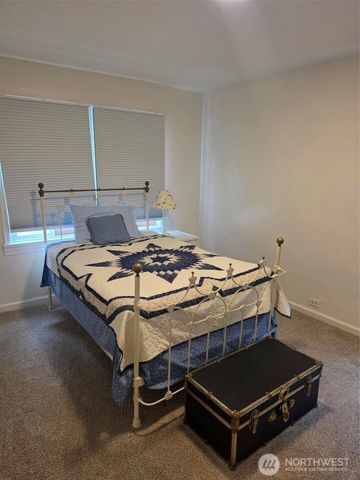 1720 Snyder Avenue, Bremerton, WA 98312