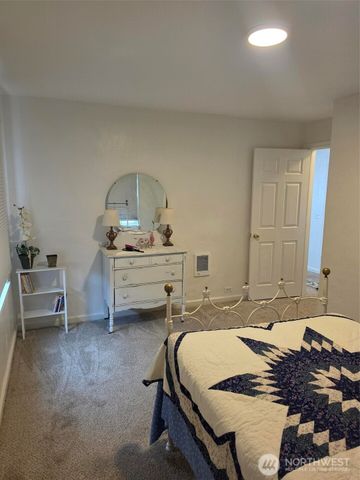 1720 Snyder Avenue, Bremerton, WA 98312