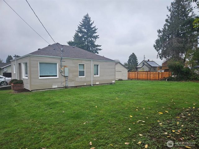 1720 Snyder Avenue, Bremerton, WA 98312