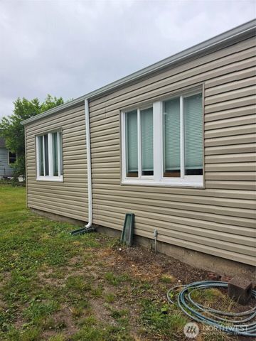 1720 Snyder Avenue, Bremerton, WA 98312