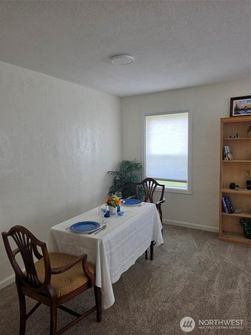 1720 Snyder Avenue, Bremerton, WA 98312