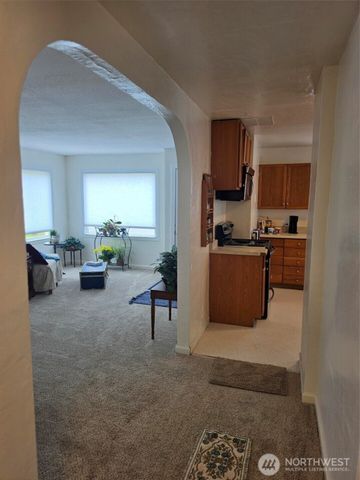 1720 Snyder Avenue, Bremerton, WA 98312