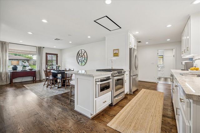 1607 Haverhill Drive, Houston, TX 77008