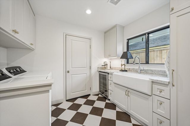 1607 Haverhill Drive, Houston, TX 77008