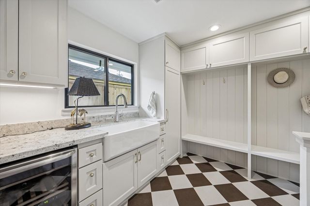 1607 Haverhill Drive, Houston, TX 77008