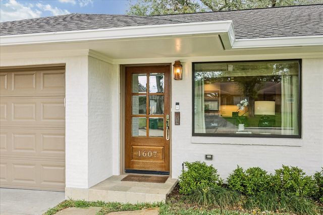 1607 Haverhill Drive, Houston, TX 77008