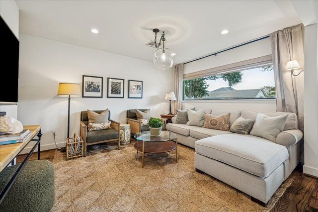 1607 Haverhill Drive, Houston, TX 77008