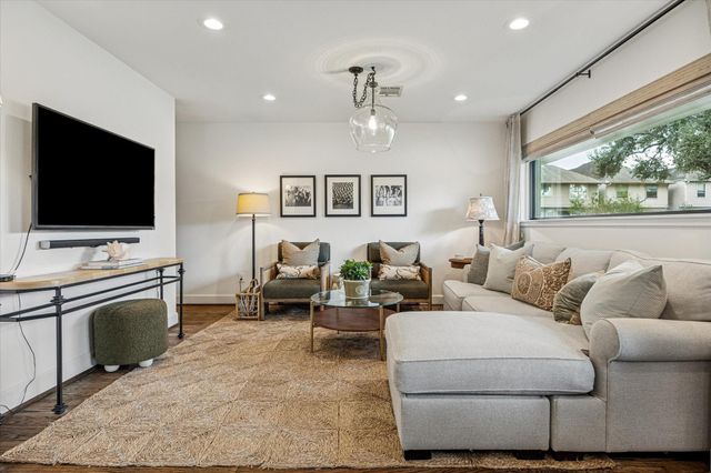 1607 Haverhill Drive, Houston, TX 77008