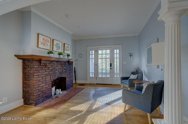 215 Pennsylvania Ave, Louisville, KY 40206