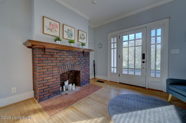 215 Pennsylvania Ave, Louisville, KY 40206