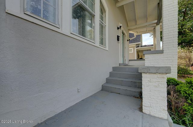 215 Pennsylvania Ave, Louisville, KY 40206