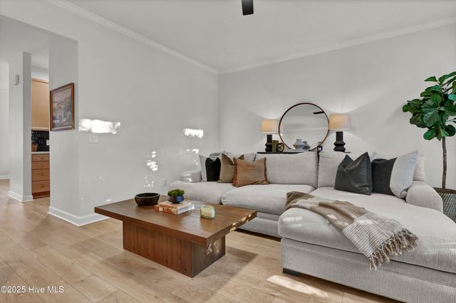 5813 Wrightsville Avenue 111, Wilmington, NC 28403