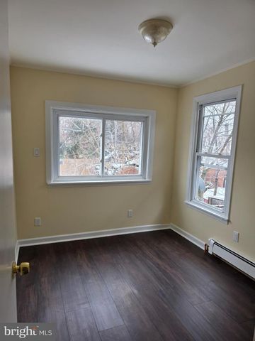 1210 CHESTNUT AVE, Trenton, NJ 08611