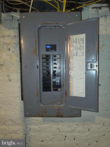 1210 CHESTNUT AVE, Trenton, NJ 08611