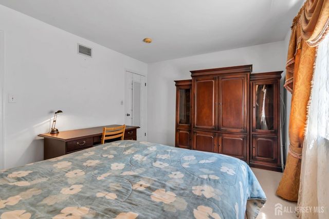26 Brandywine Drive, Old Bridge, NJ 07747