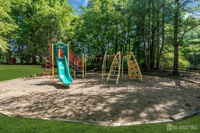26 Brandywine Drive, Old Bridge, NJ 07747
