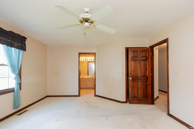 4020 Stonegate Drive, Mishawaka, IN 46544